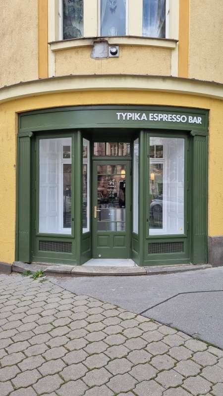 Typika espresso bar